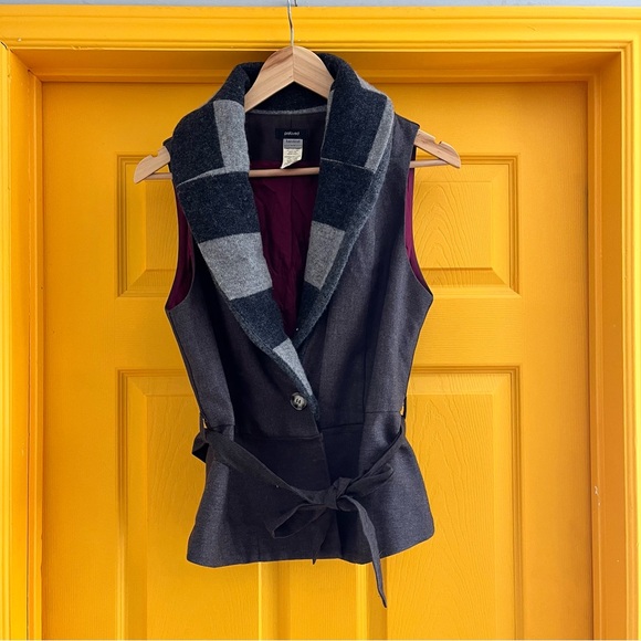 Preloved Jackets & Blazers - Preloved Made in Canada Black and Gray Vest with Plaid Collar